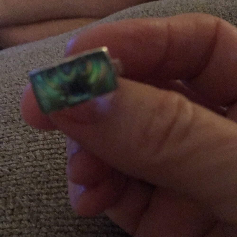 Pretty Abalone Ring - image 3